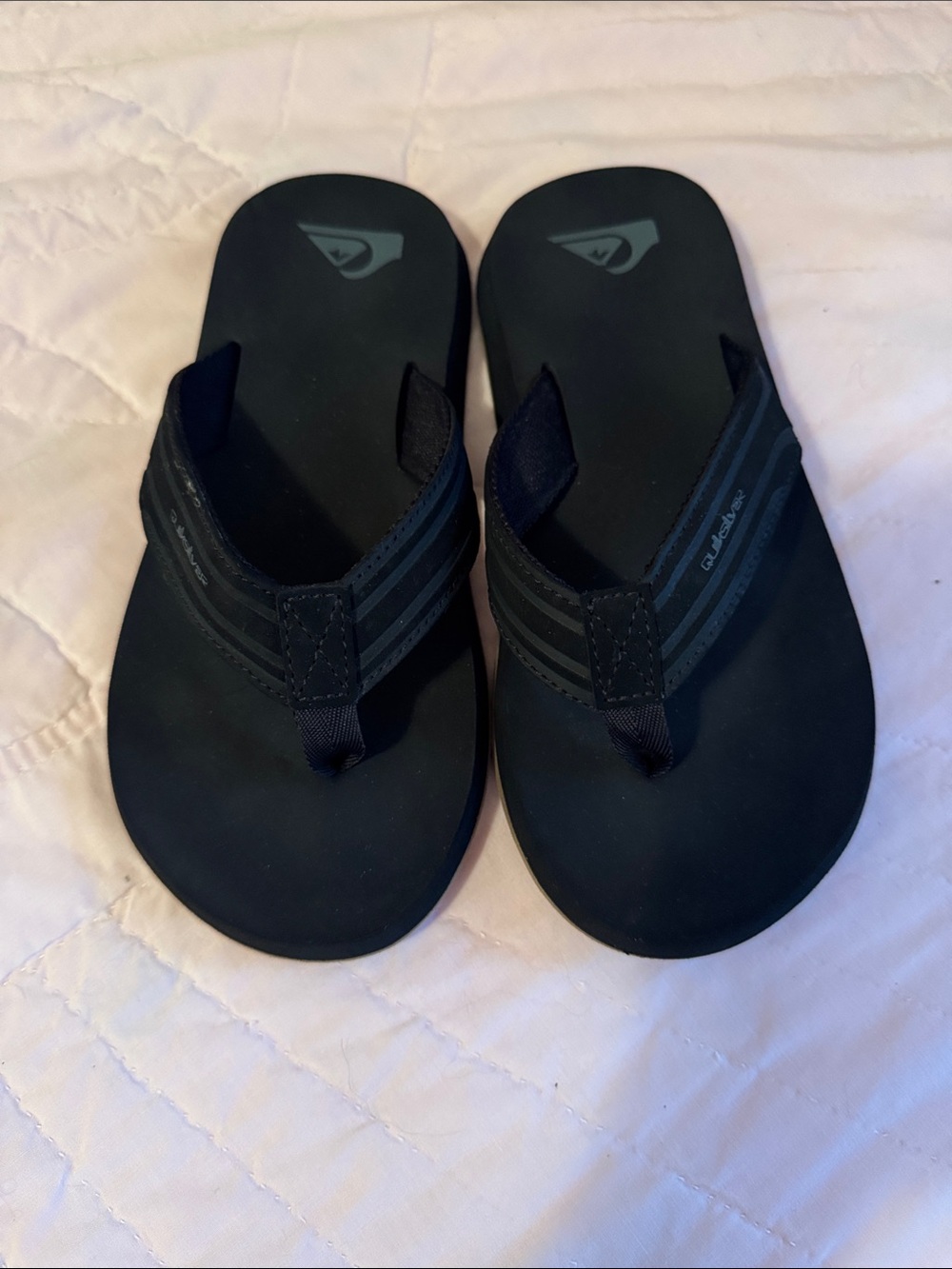 Quiksilver Black Big Boy’s Thong Sandals with Subtle Logo